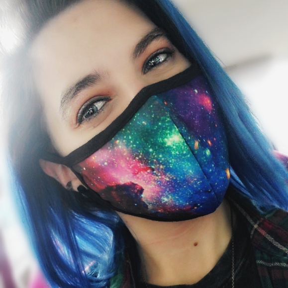 Meet your Posher, Sarah - Picture 2 of 3